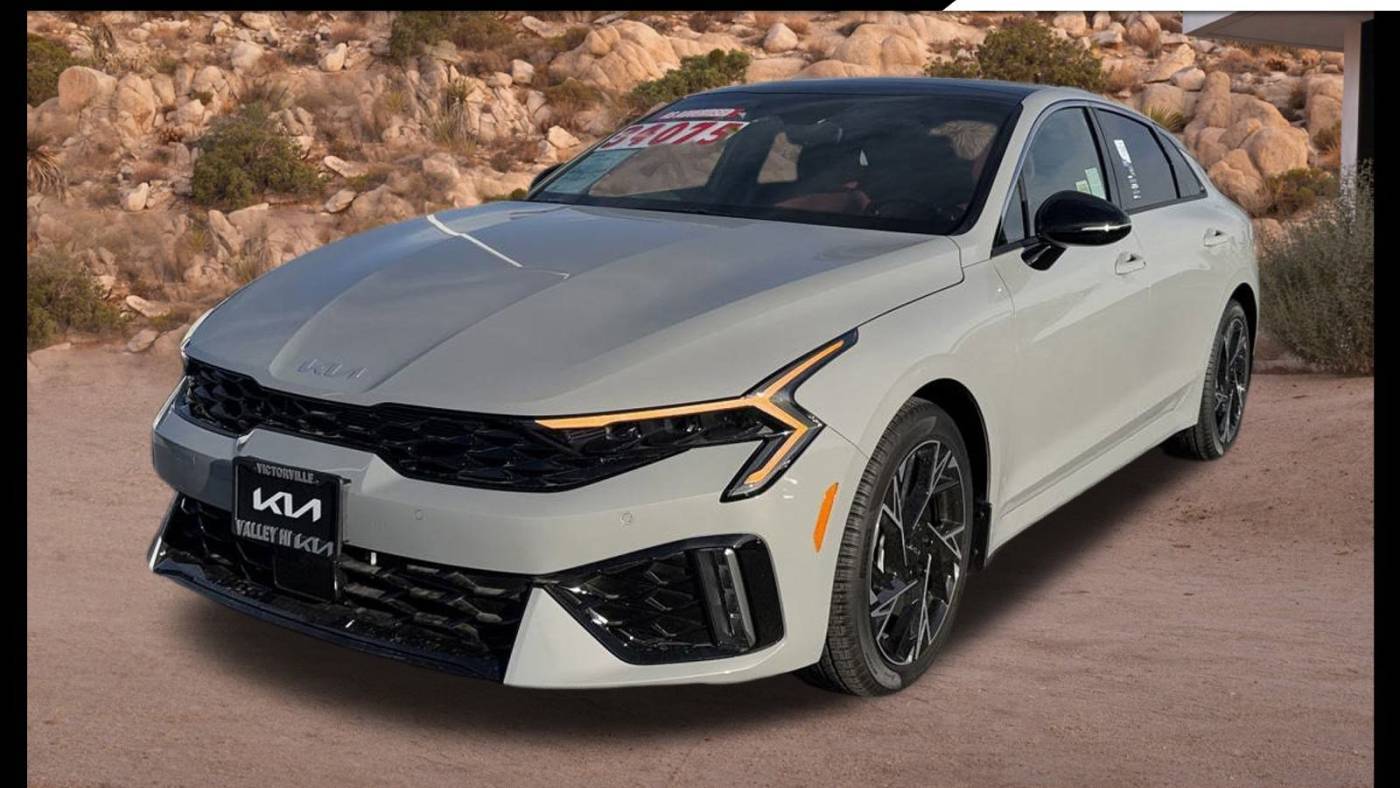 2025 Kia K5 GT-Line — Sedan — 983 mi — Victorville, CA