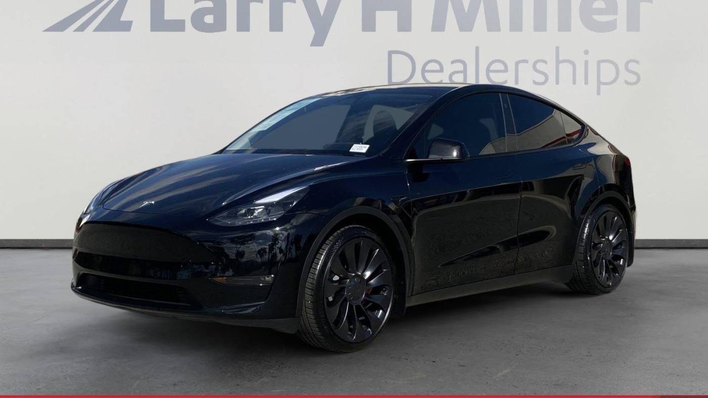 2023 Tesla Model Y Performance — SUV — 24,718 mi — Corona, CA
