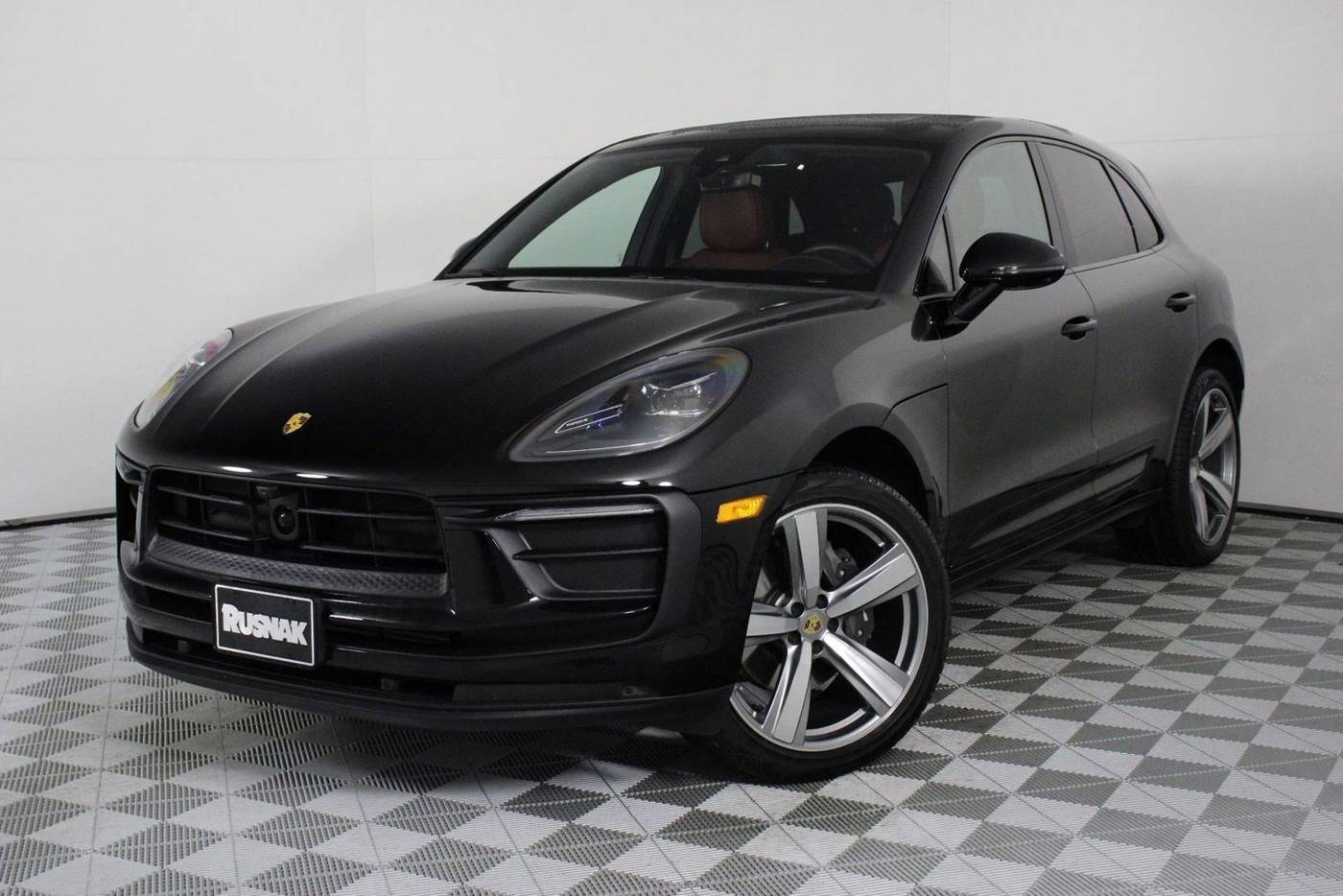 2024 Porsche Macan Standard — SUV — 4,284 mi — Pasadena, CA