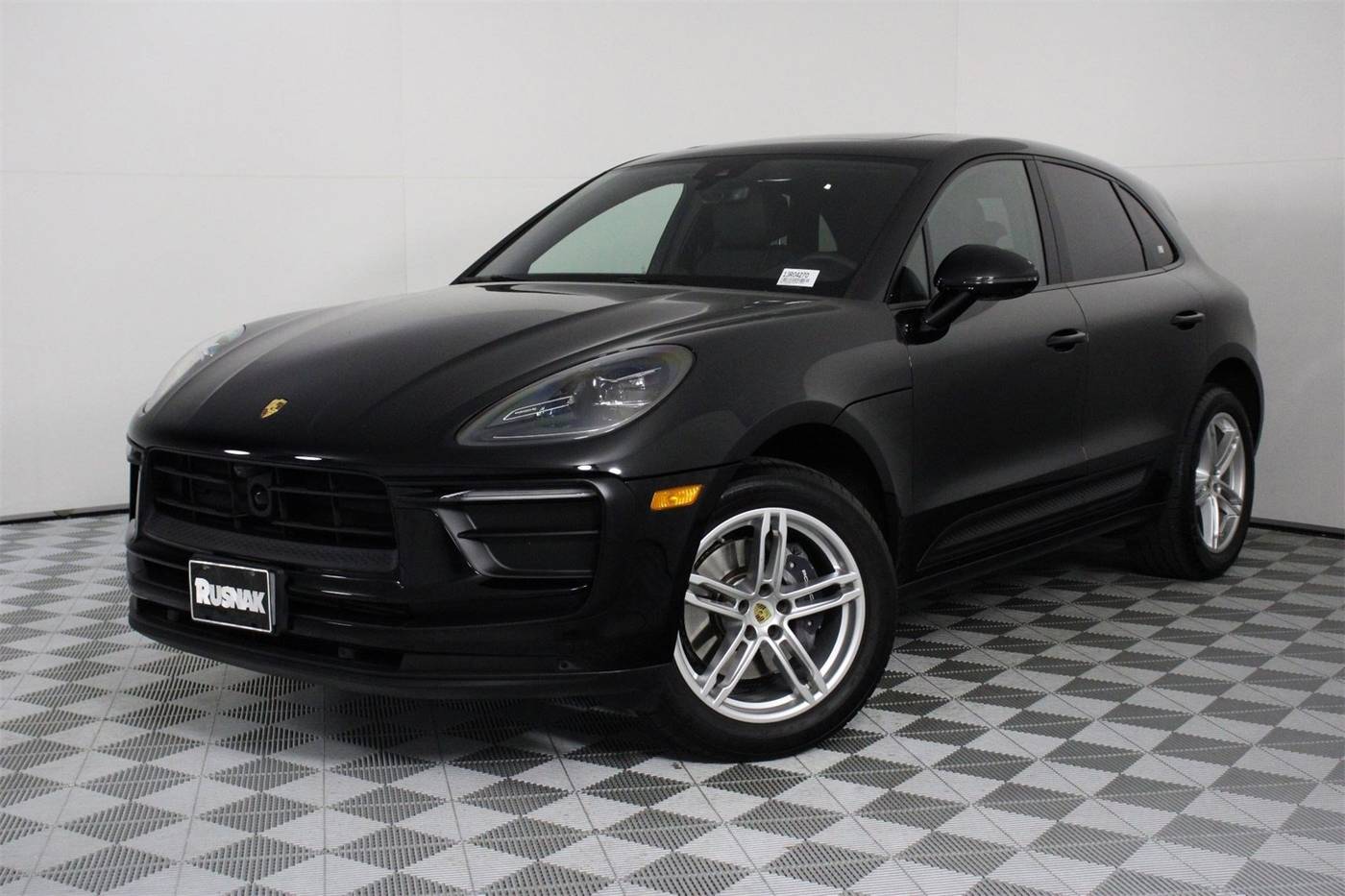 2025 Porsche Macan Macan — SUV — 3,947 mi — Pasadena, CA