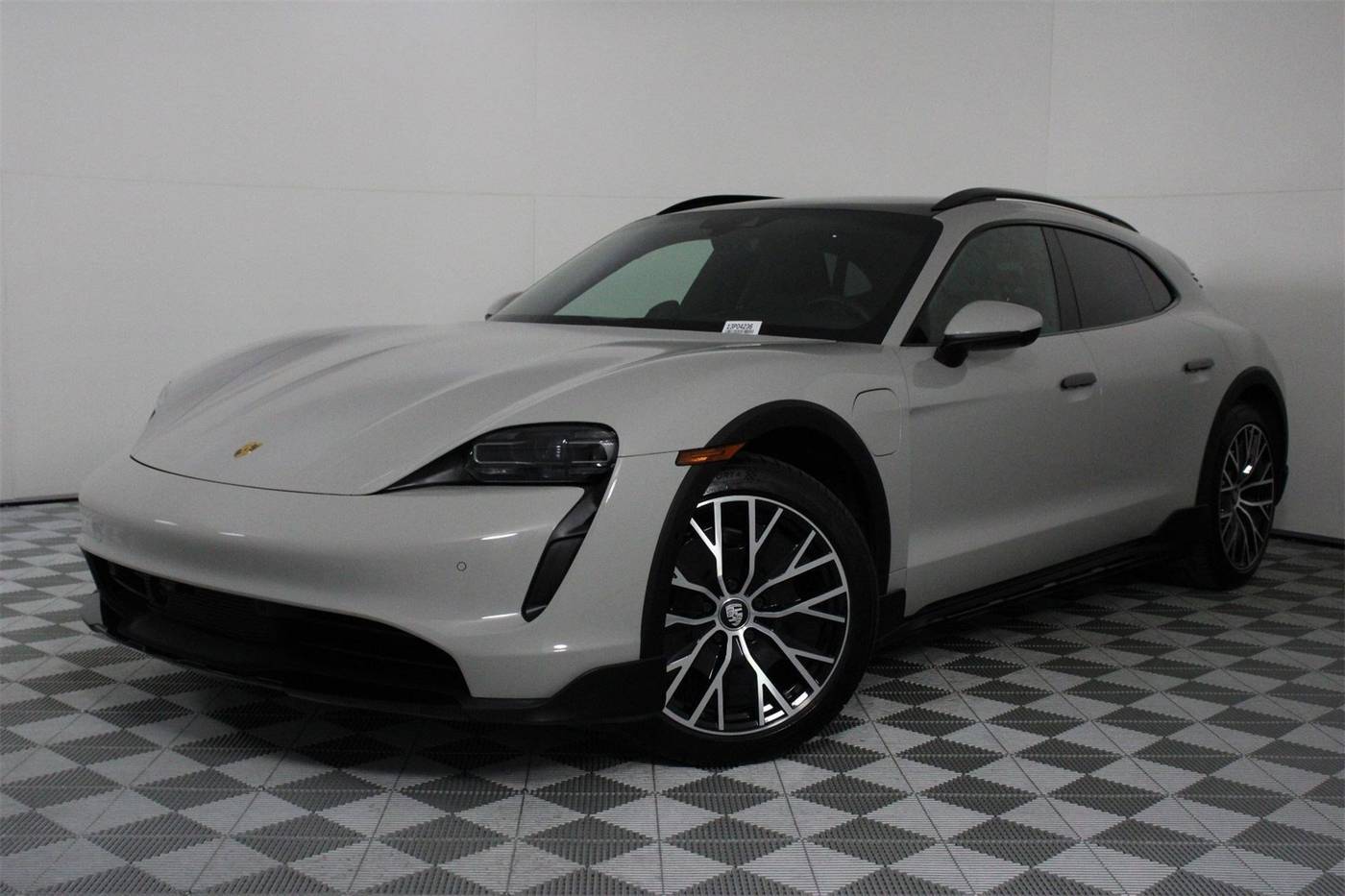 2022 Porsche Taycan 4S — Wagon — 22,971 mi — Pasadena, CA