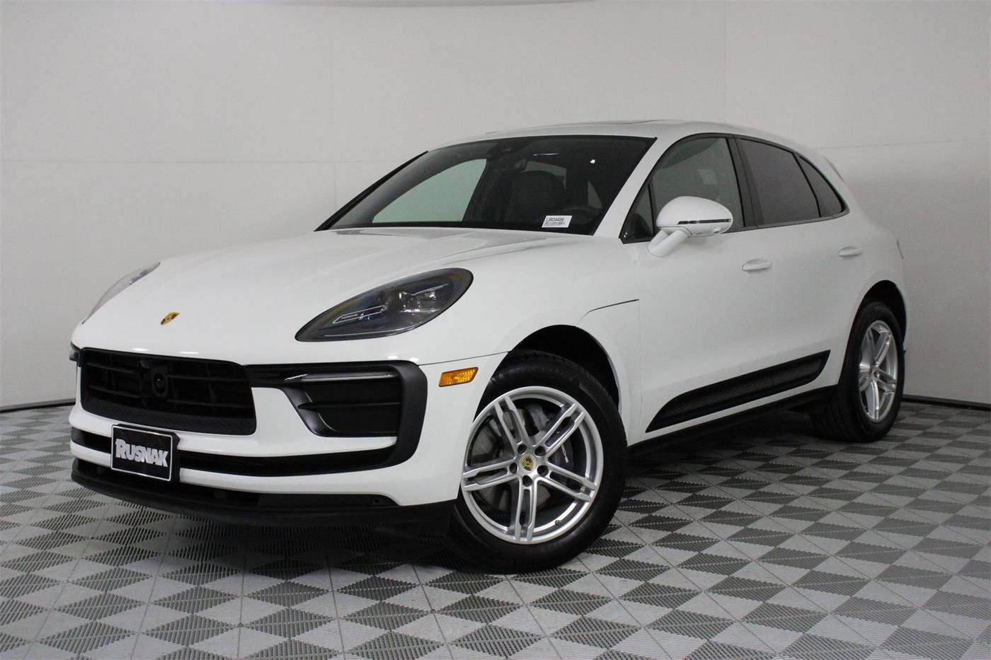 2025 Porsche Macan Macan — SUV — 3,117 mi — Pasadena, CA