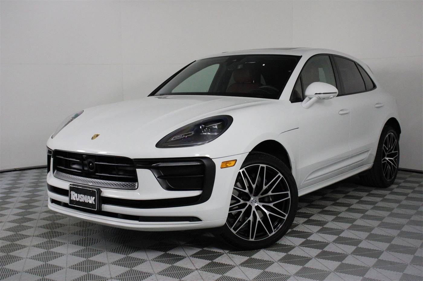 2024 Porsche Macan Standard — SUV — 4,206 mi — Pasadena, CA