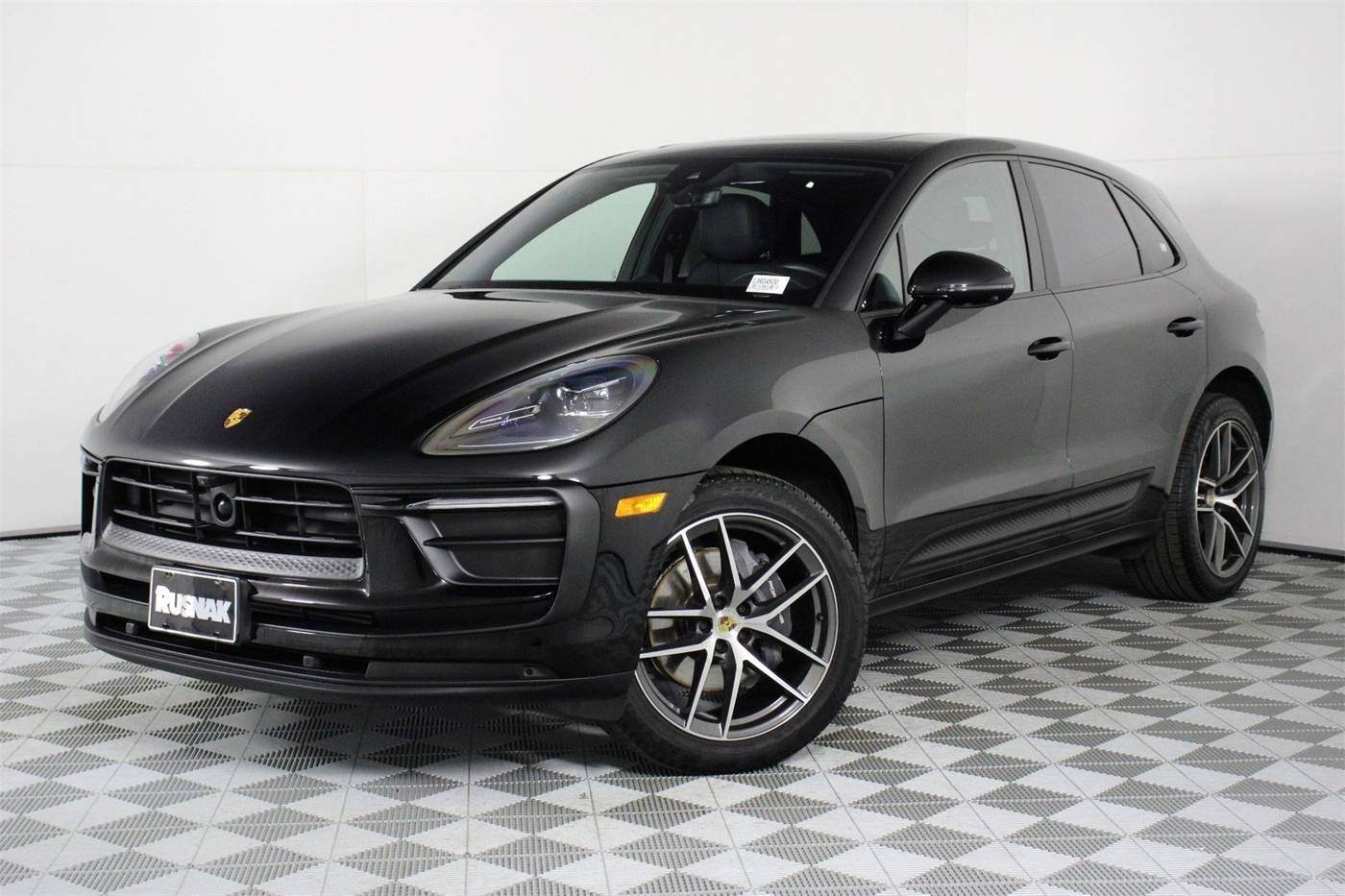 2025 Porsche Macan Macan — SUV — 3,389 mi — Pasadena, CA