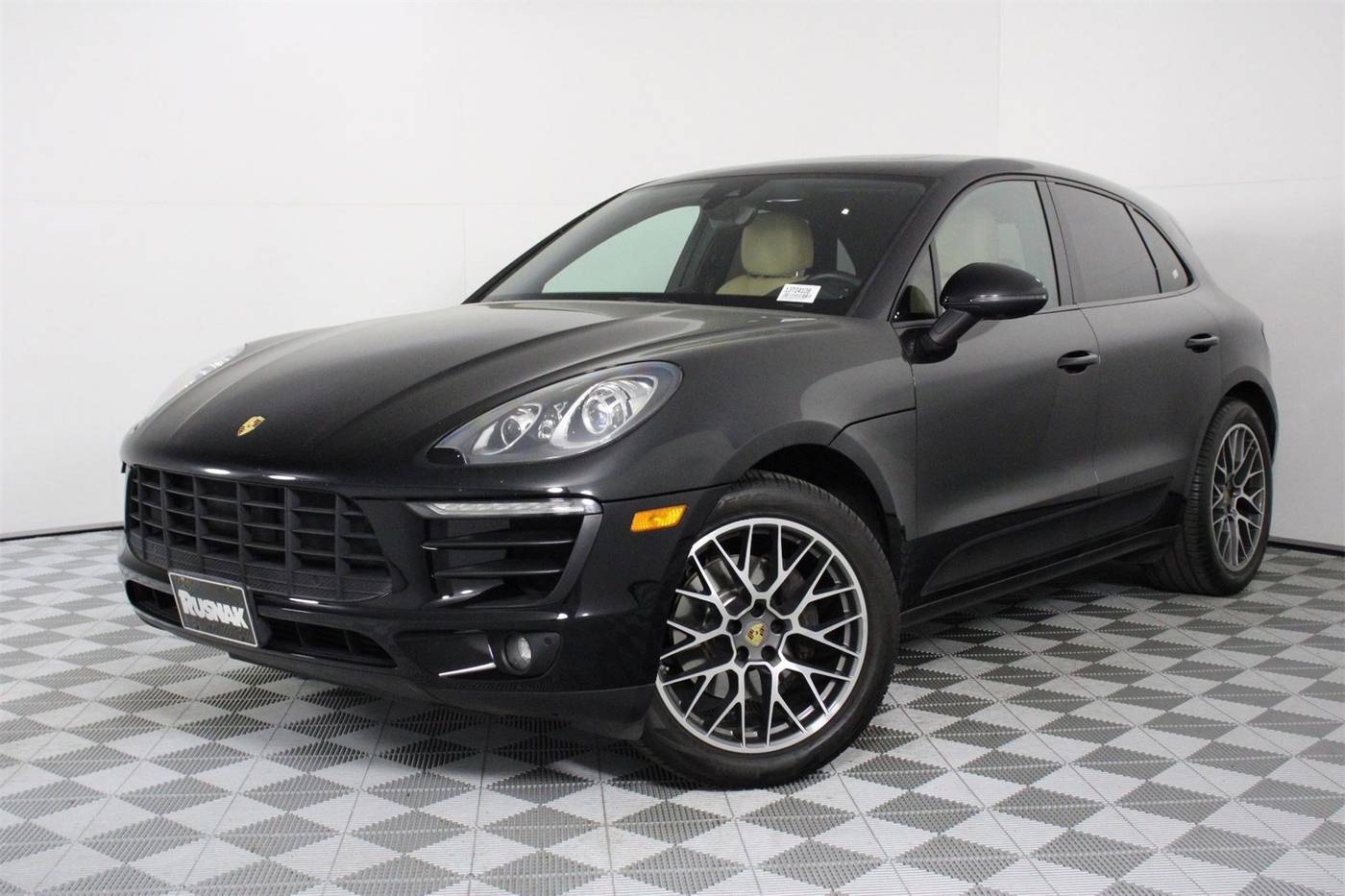 2018 Porsche Macan Sport Edition — SUV — 68,443 mi — Pasadena, CA