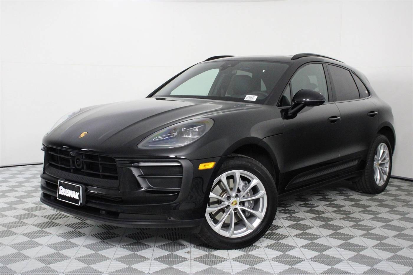2024 Porsche Macan Standard — SUV — 4,165 mi — Pasadena, CA