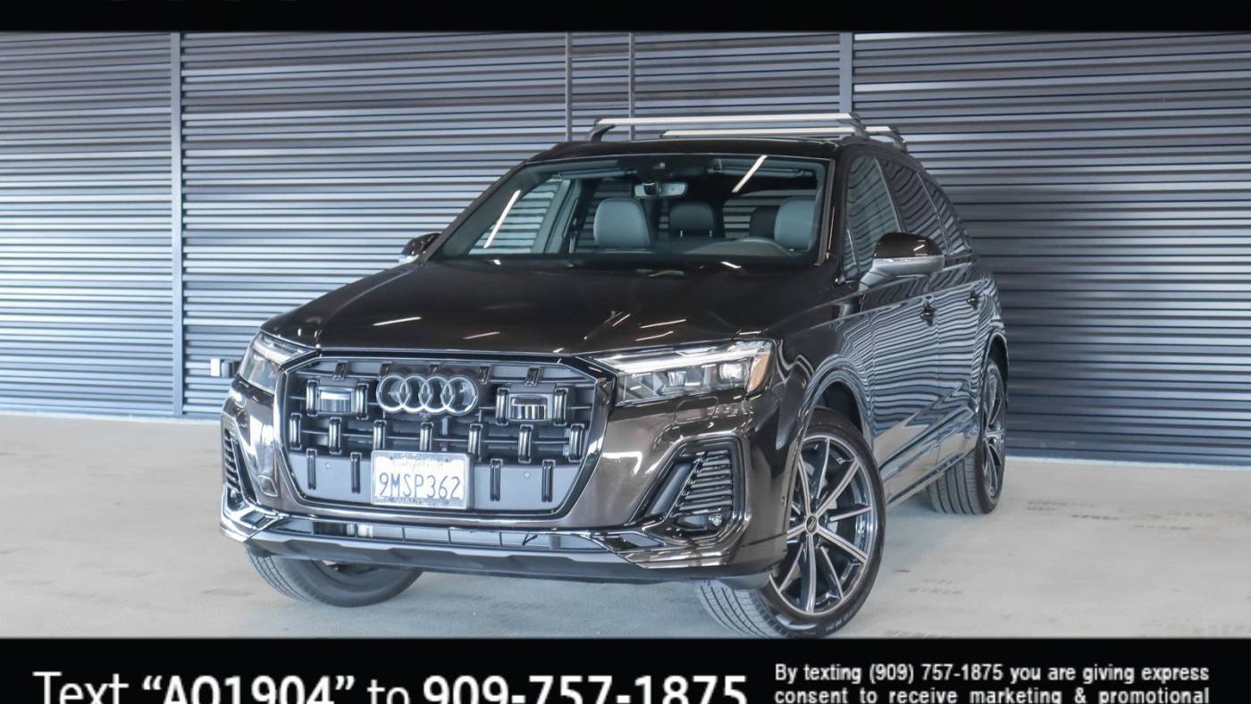 2025 Audi Q7 quattro Premium Plus 45 TFSI