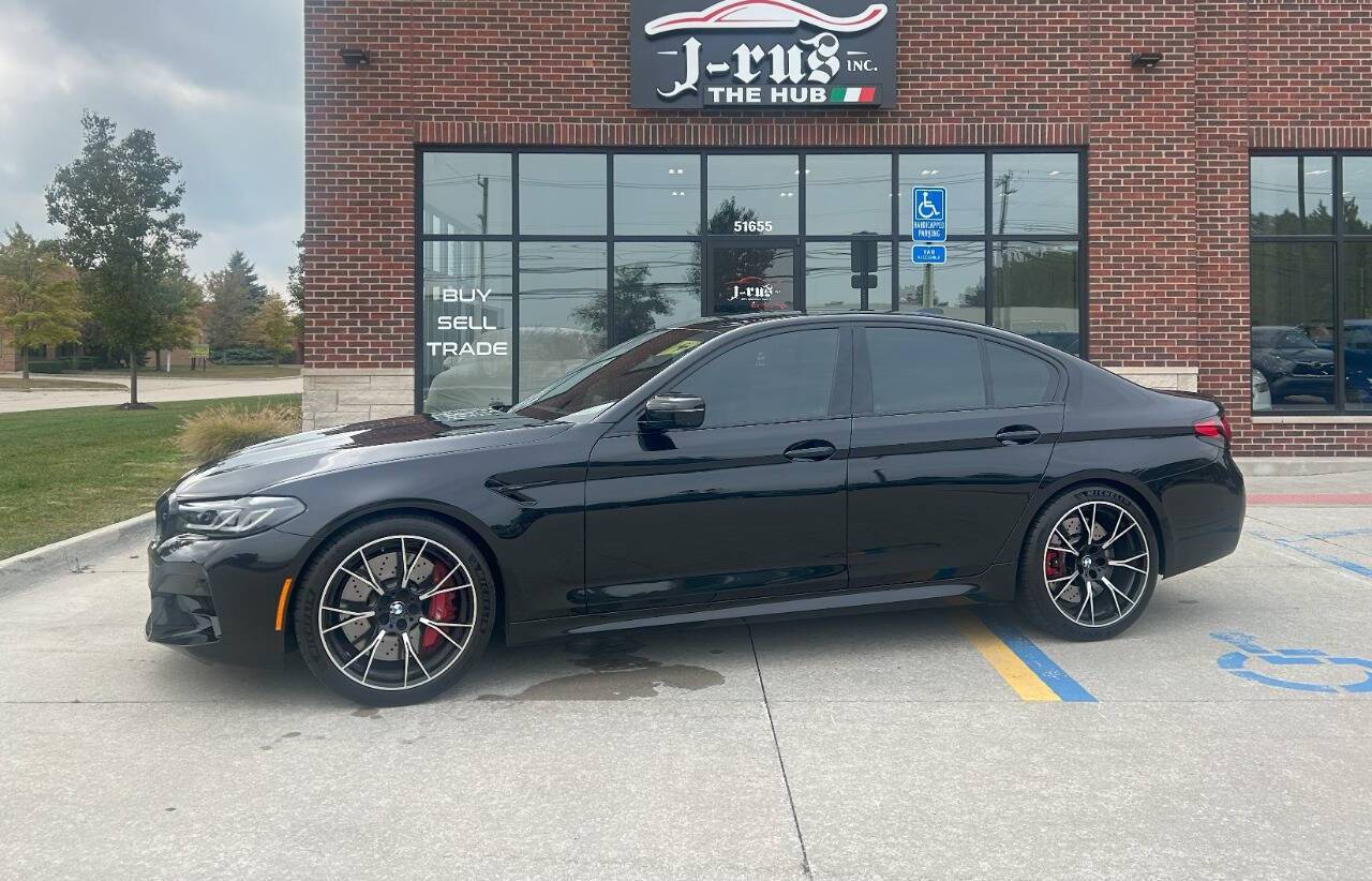 2022 BMW M5 Standard — Sedan — 15,184 mi — Macomb, MI