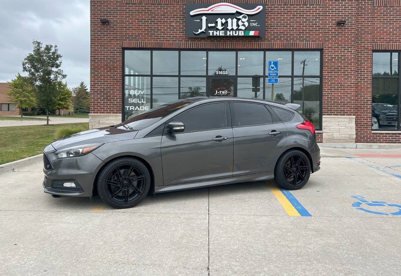 2017 Ford Focus ST — Hatchback — 68,489 mi — Macomb, MI