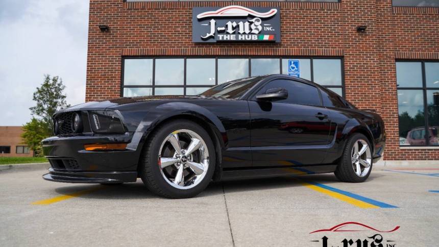 2008 Ford Mustang GT Deluxe — Coupe — 64,017 mi — Macomb, MI