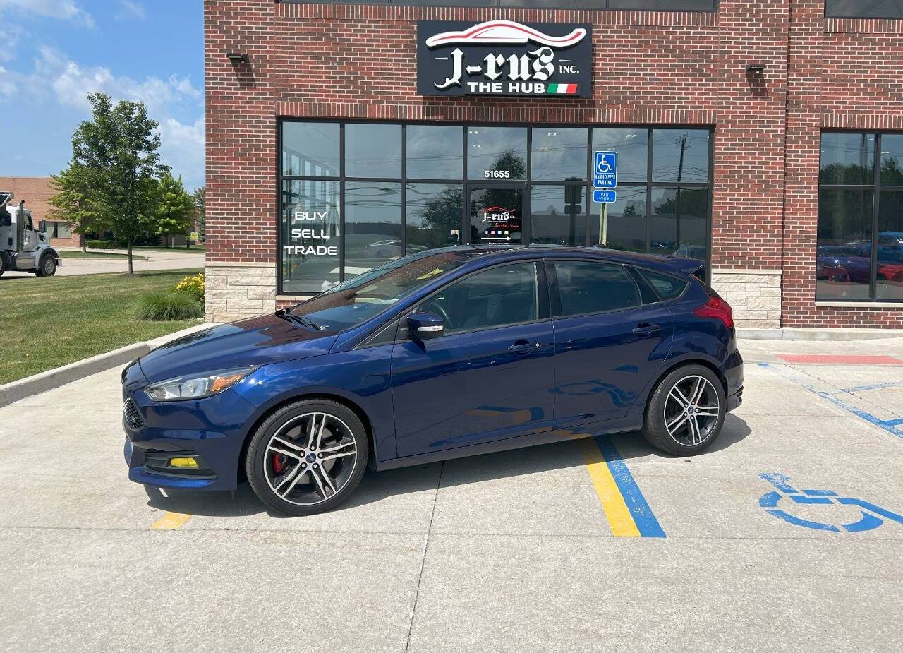 2017 Ford Focus ST — Hatchback — 69,915 mi — Macomb, MI
