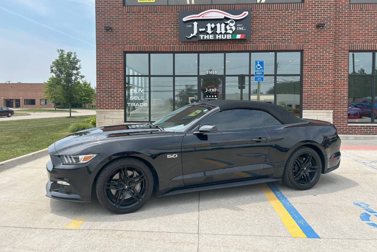 2017 Ford Mustang GT Premium — Convertible — 33,573 mi — Macomb, MI