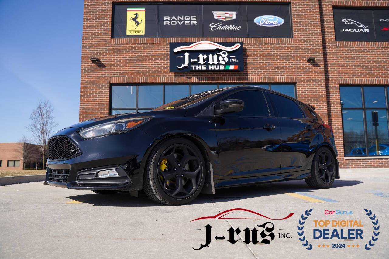 2017 Ford Focus ST — Hatchback — 110,079 mi — Macomb, MI