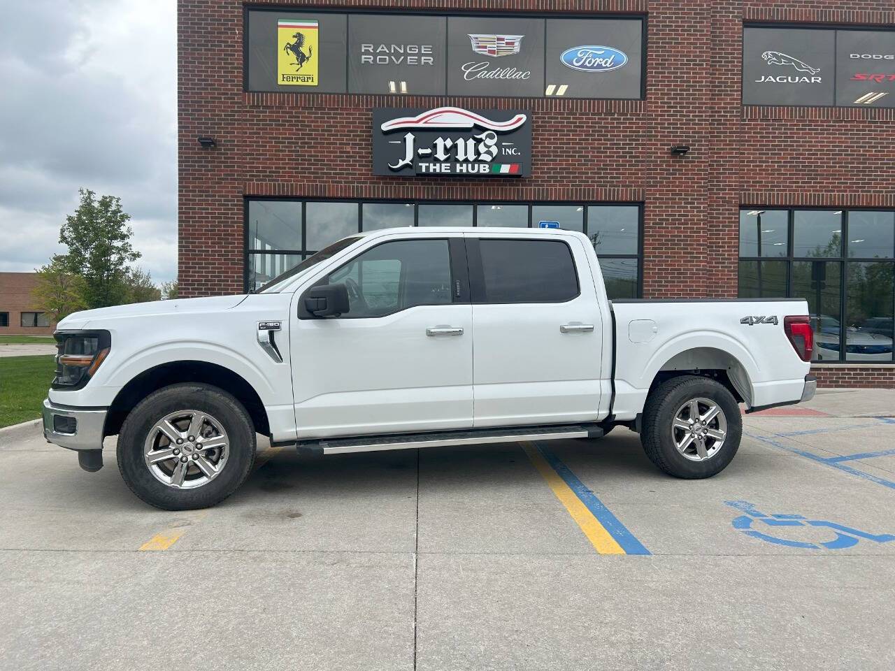 2024 Ford F-150 XLT — Pickup Truck — 17,374 mi — Macomb, MI
