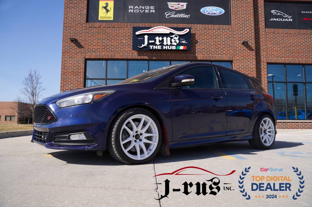 2017 Ford Focus ST — Hatchback — 72,738 mi — Macomb, MI