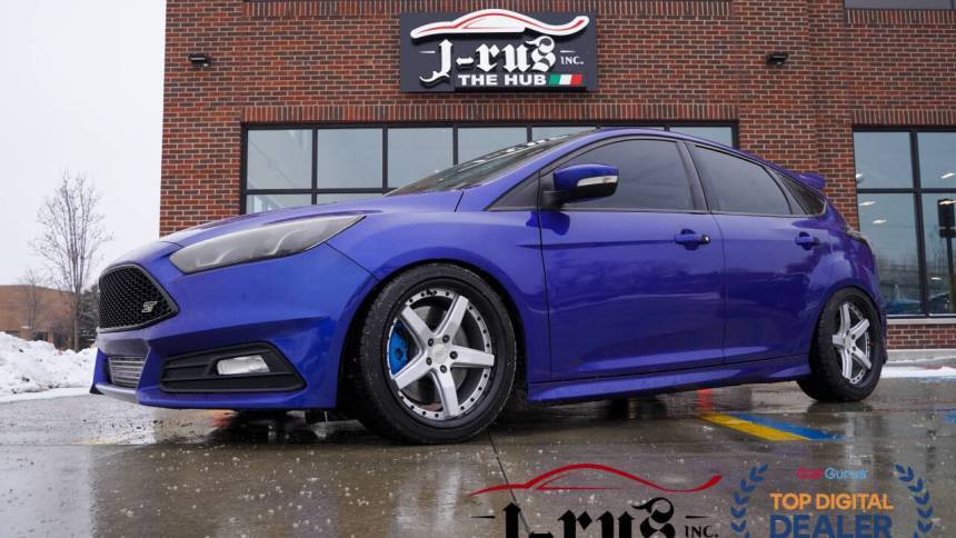 2015 Ford Focus ST — Hatchback — 82,815 mi — Macomb, MI
