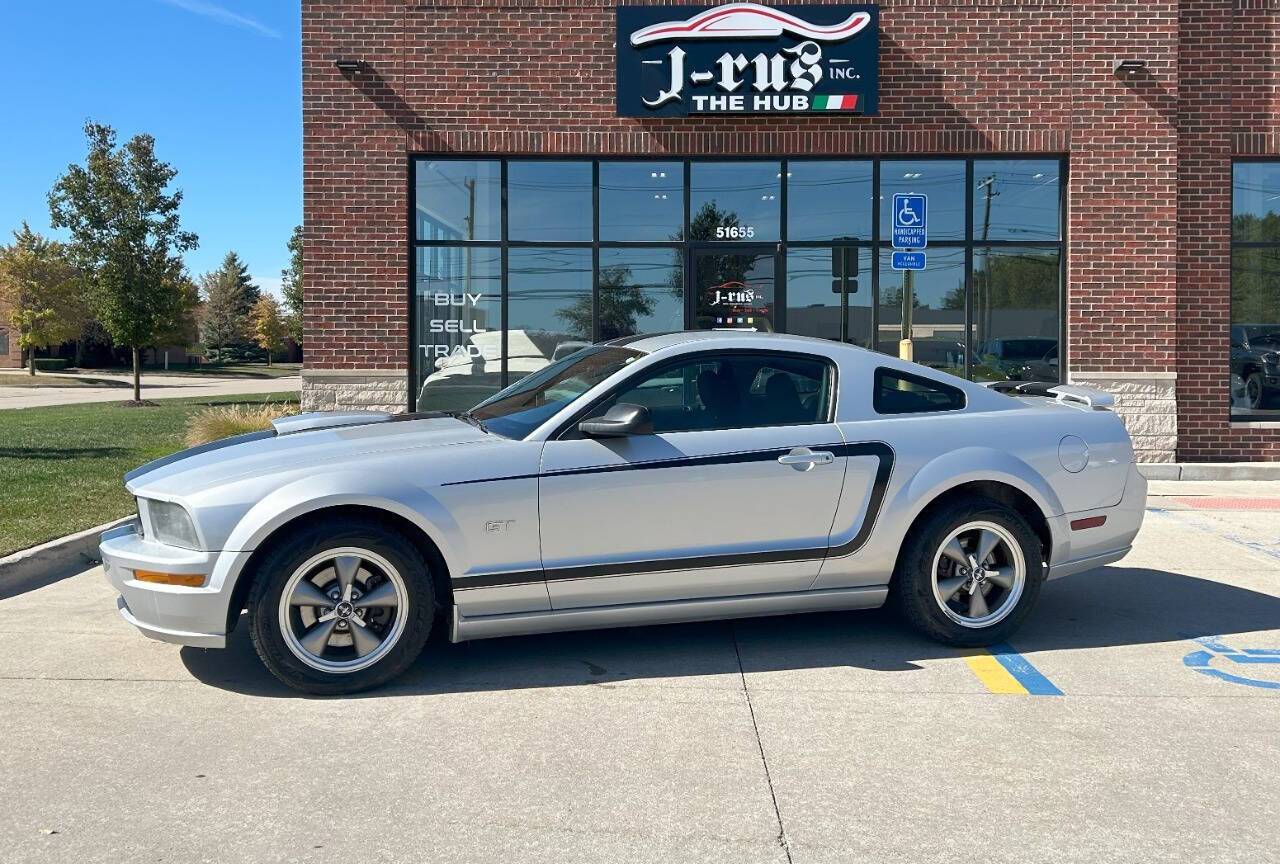 2008 Ford Mustang GT Deluxe — Coupe — 106,946 mi — Macomb, MI
