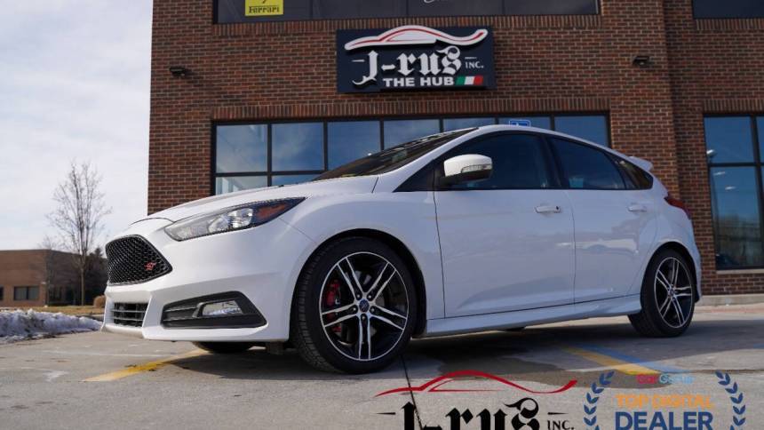 2015 Ford Focus ST — Hatchback — 44,905 mi — Macomb, MI