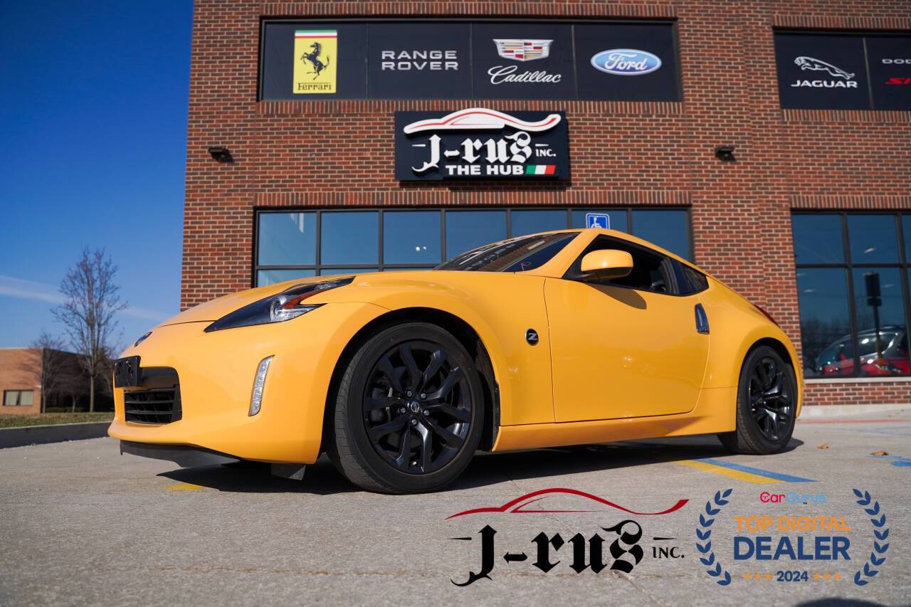 2019 Nissan 370Z Base — Coupe — 19,975 mi — Macomb, MI