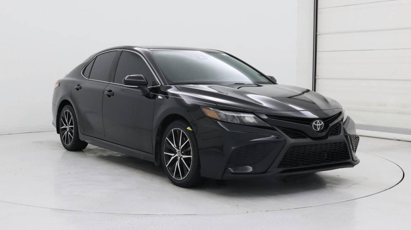 2021 Toyota Camry SE — Sedan — 32,649 mi — Warner Robins, GA