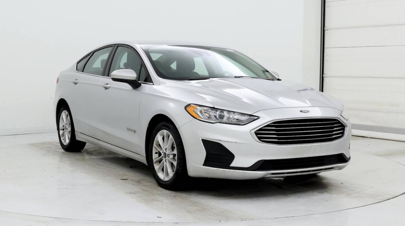 2019 Ford Fusion Hybrid SE — Sedan — 40,035 mi — Warner Robins, GA