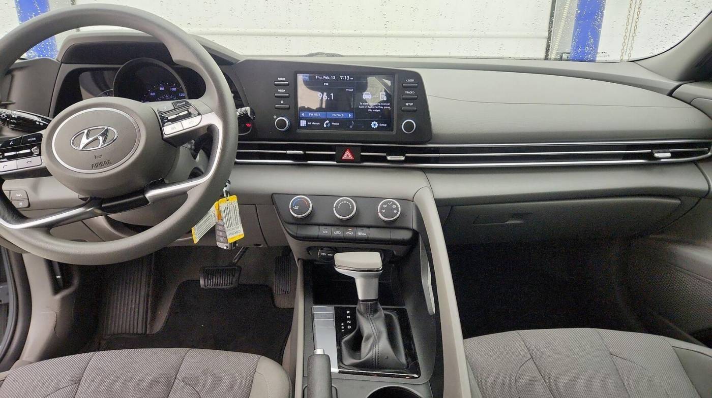 2022 Hyundai Elantra SE — Sedan — 35,635 mi — Warner Robins, GA