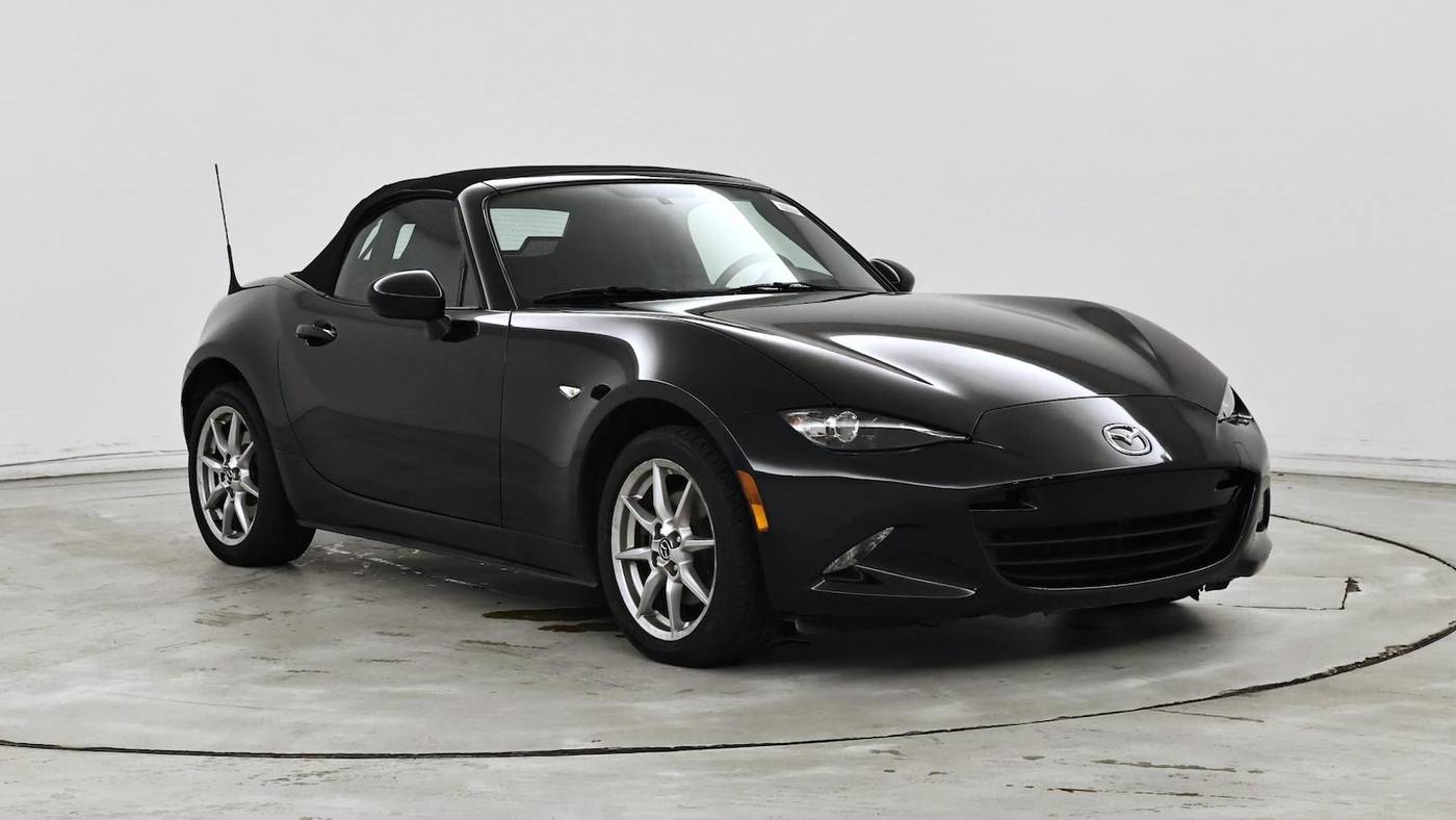 2017 Mazda MX-5 Miata Sport
