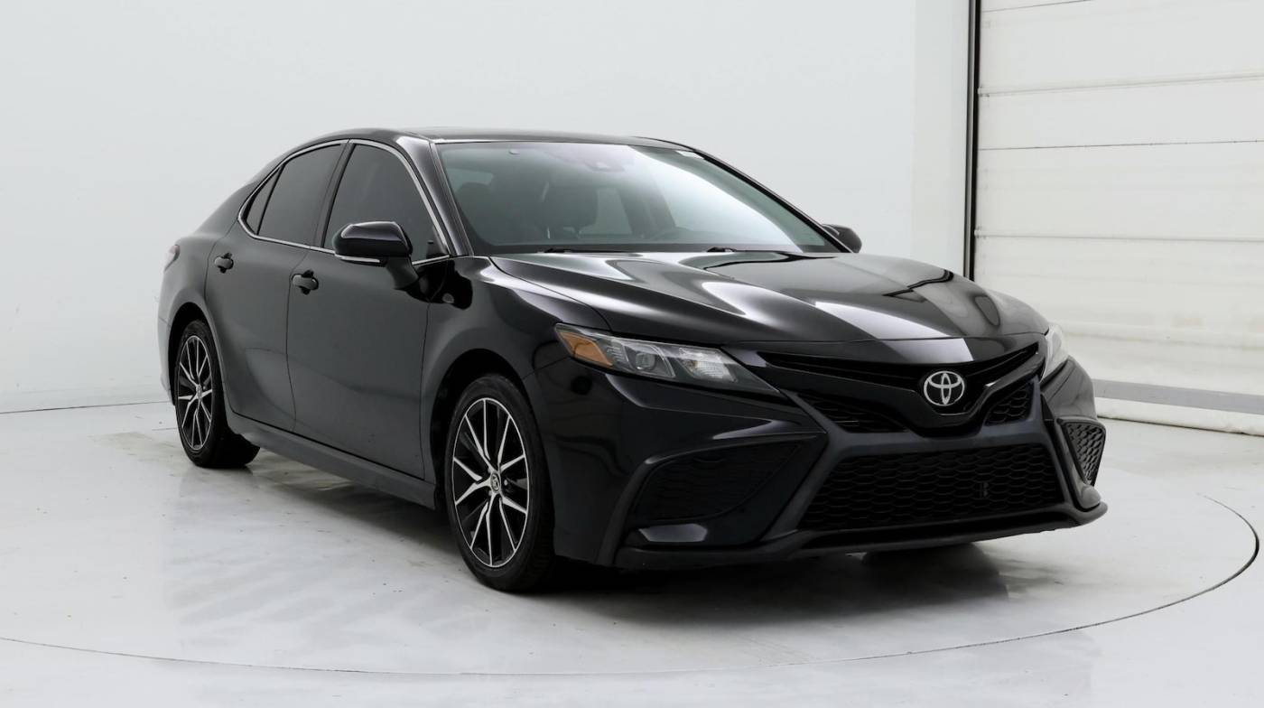 2021 Toyota Camry SE — Sedan — 33,080 mi — Warner Robins, GA
