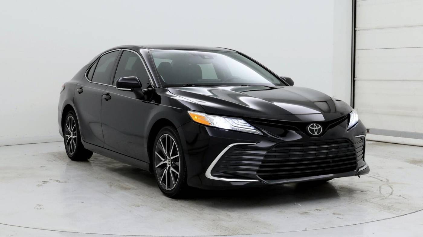 2021 Toyota Camry XLE — Sedan — 52,776 mi — Warner Robins, GA