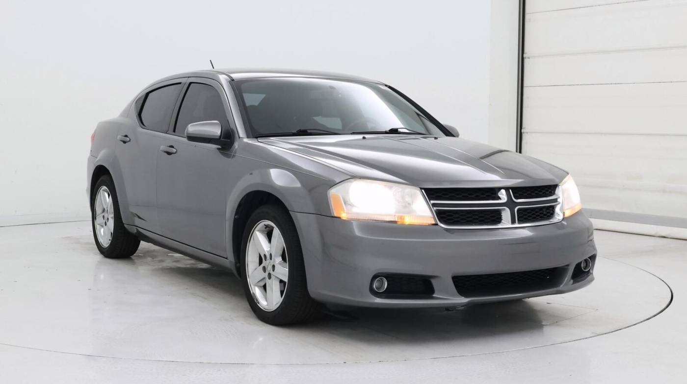 2013 Dodge Avenger SXT — Sedan — 46,908 mi — Warner Robins, GA