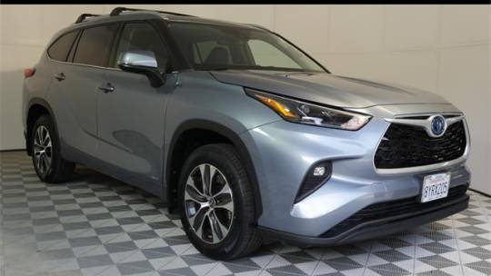 2022 Toyota Highlander Hybrid XLE — SUV — 30,836 mi — Irvine, CA