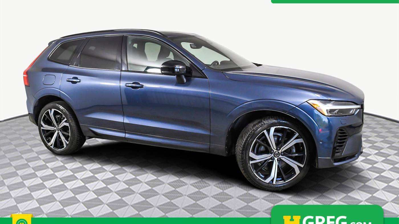 2022 Volvo XC60 Recharge T8 R-Design