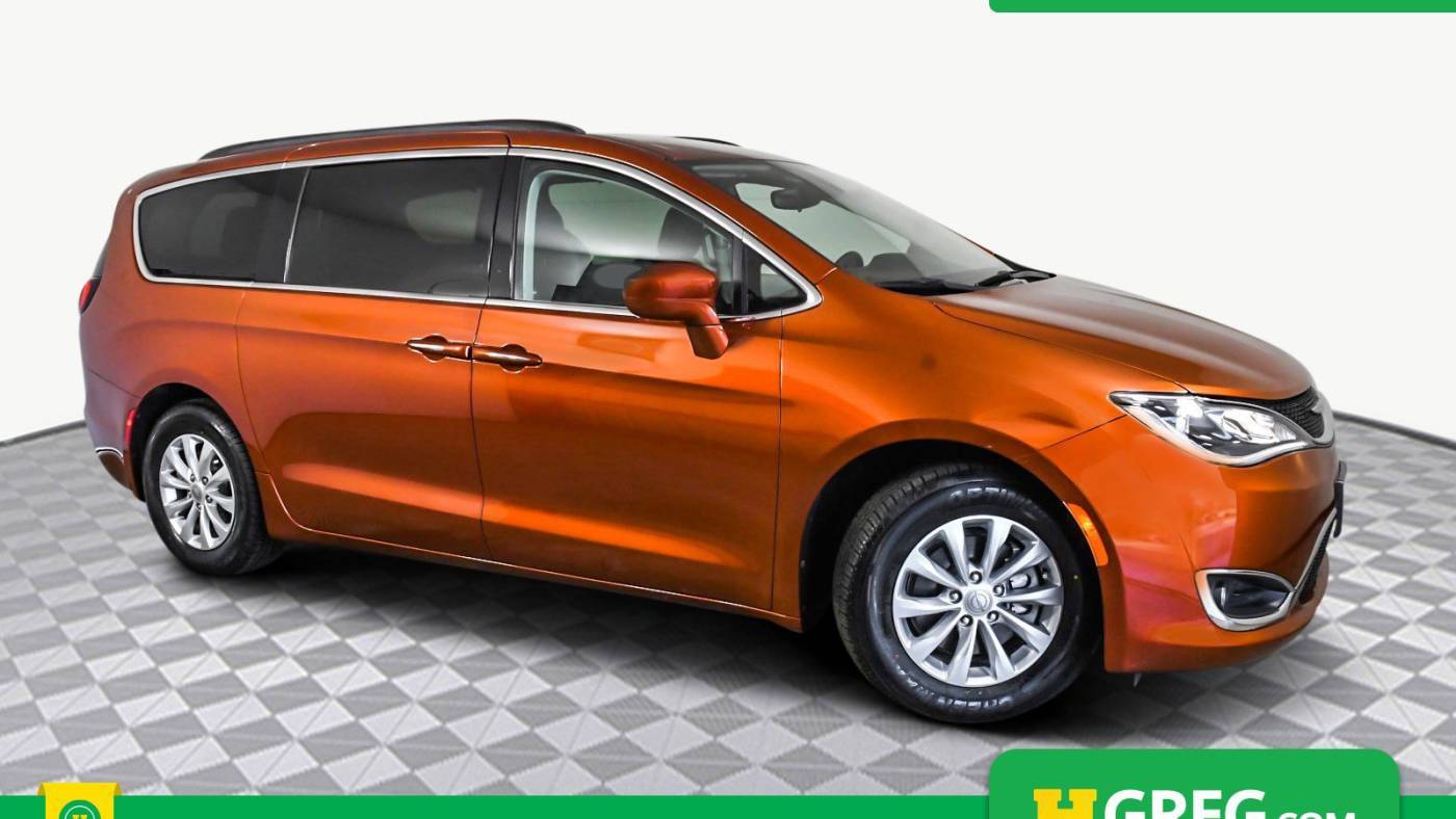 2018 Chrysler Pacifica Touring Plus — Minivan — 75,377 mi — Orlando, FL