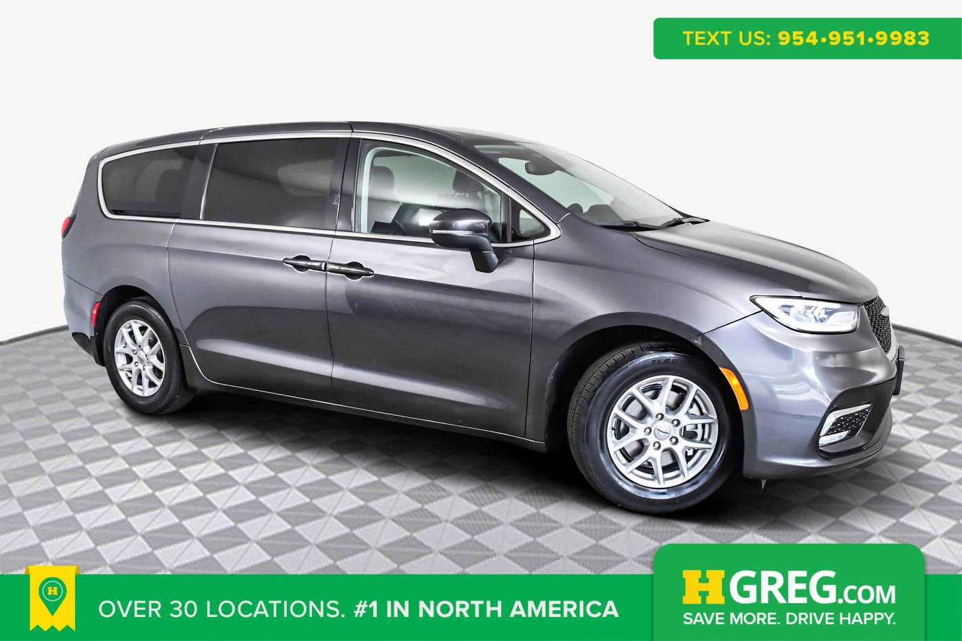 2023 Chrysler Pacifica Touring L — Minivan — 48,099 mi — Orlando, FL