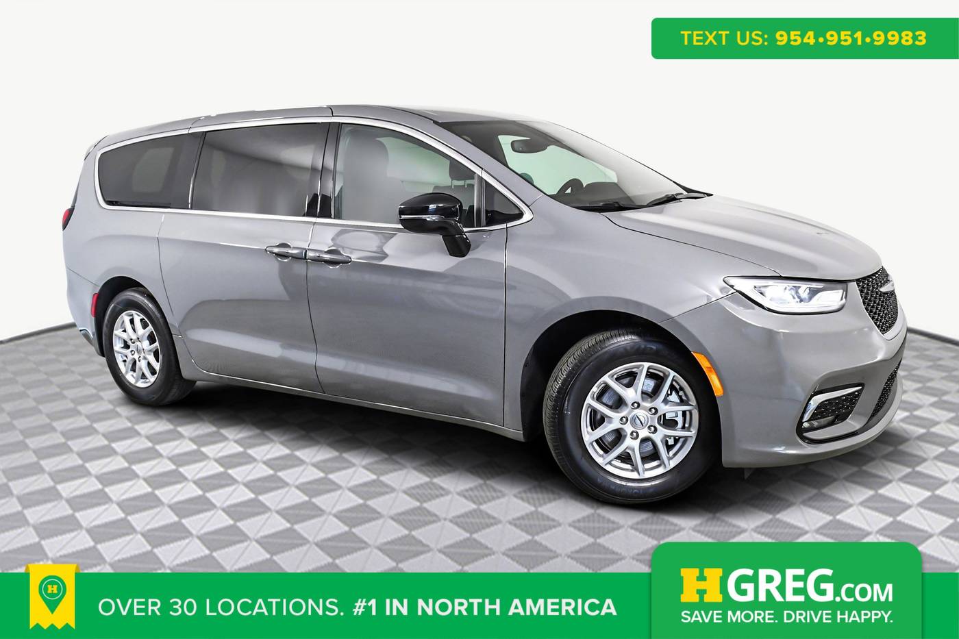2025 Chrysler Pacifica Select — Minivan — 4,909 mi — Orlando, FL