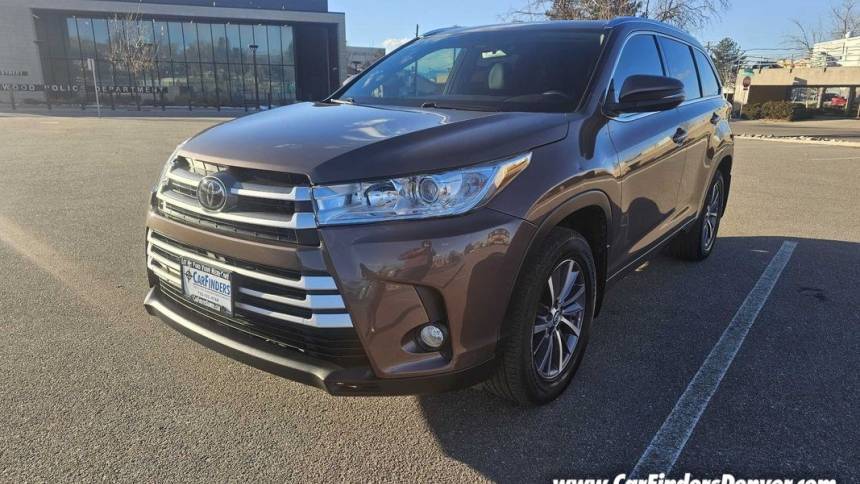 2018 Toyota Highlander XLE — SUV — 71,357 mi — Littleton, CO
