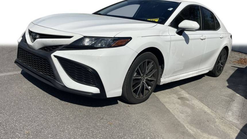 2022 Toyota Camry SE — Sedan — 50,567 mi — Daytona Beach, FL