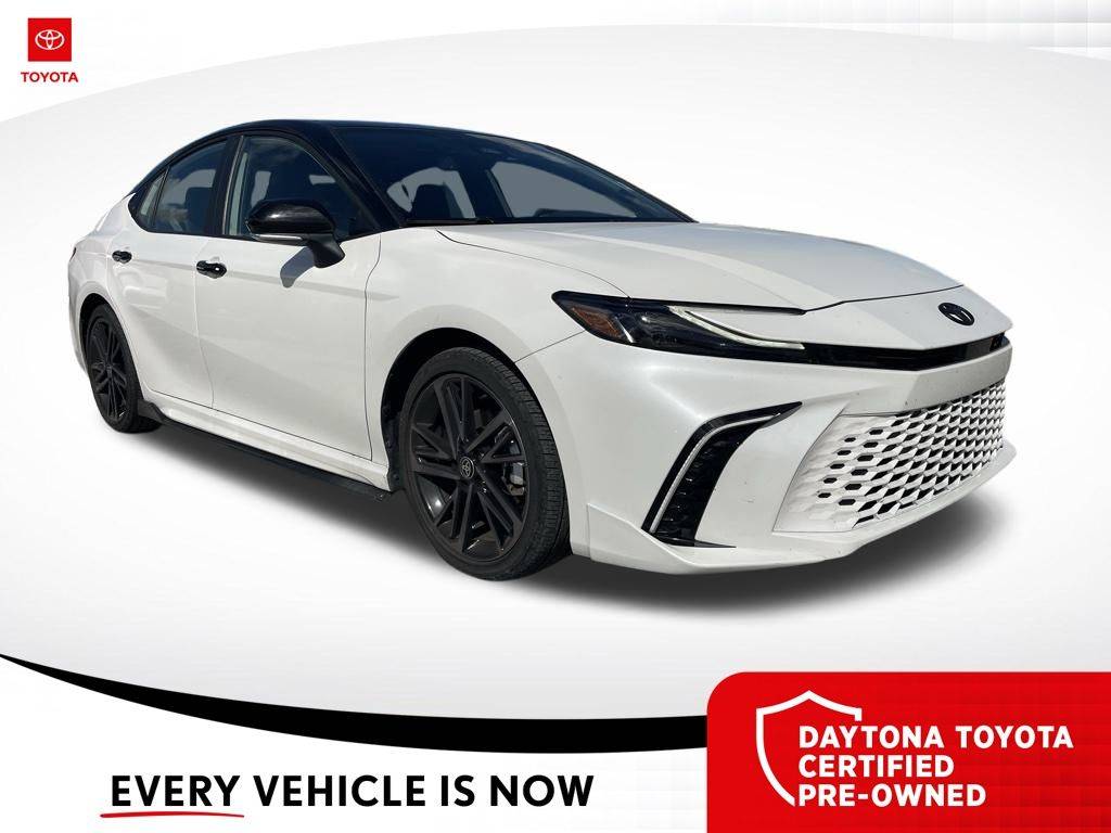 2025 Toyota Camry Hybrid XSE — Sedan — 21,966 mi — Daytona Beach, FL