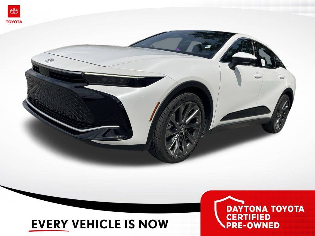 2025 Toyota Crown Limited — Sedan — 7,459 mi — Daytona Beach, FL