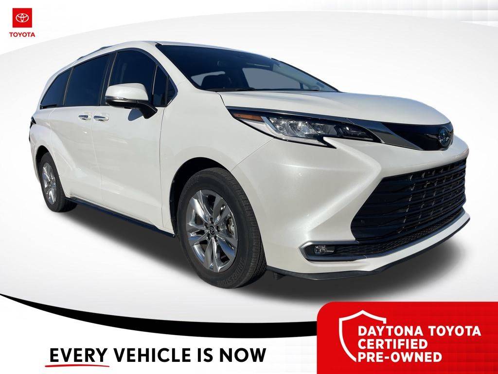 2022 Toyota Sienna Limited — Minivan — 11,385 mi — Daytona Beach, FL