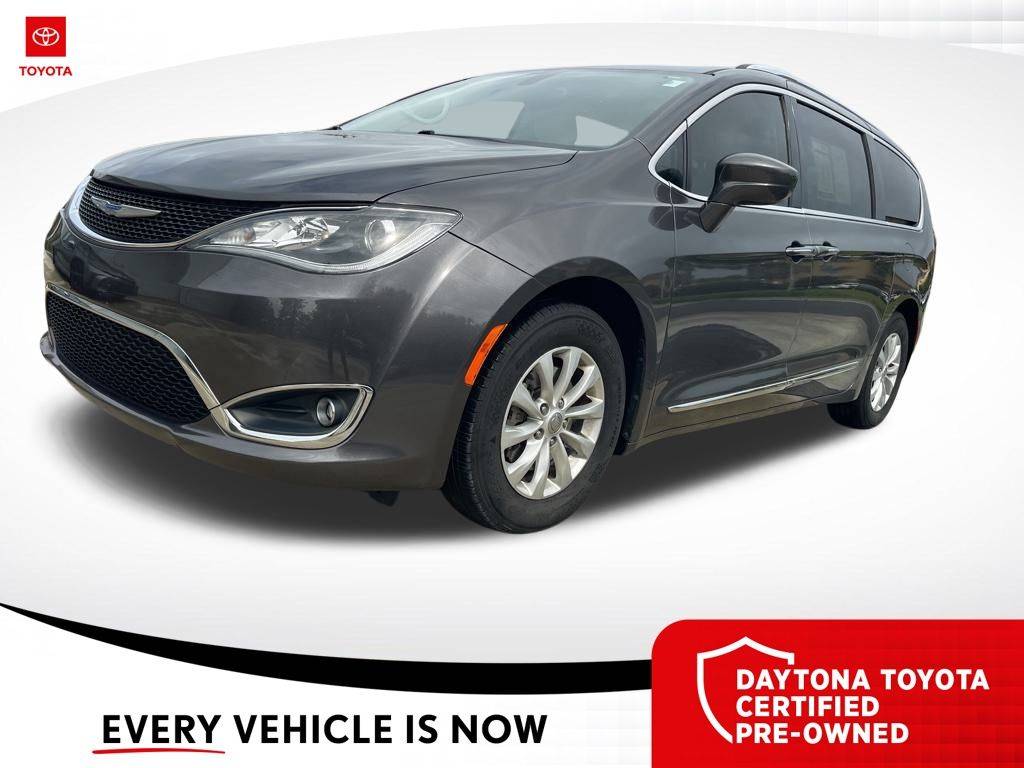 2018 Chrysler Pacifica Touring L — Minivan — 51,808 mi — Daytona Beach, FL