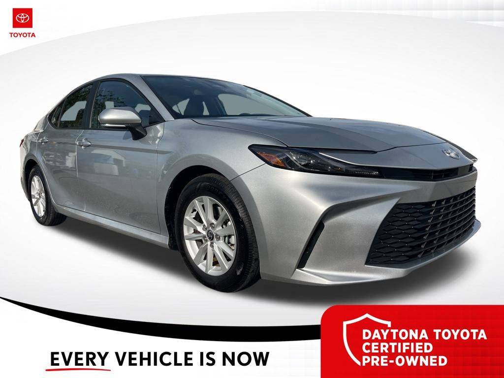 2025 Toyota Camry Hybrid LE — Sedan — 30,230 mi — Daytona Beach, FL