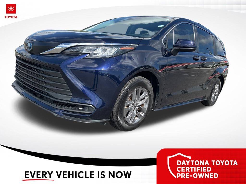 2022 Toyota Sienna LE — Minivan — 23,597 mi — Daytona Beach, FL