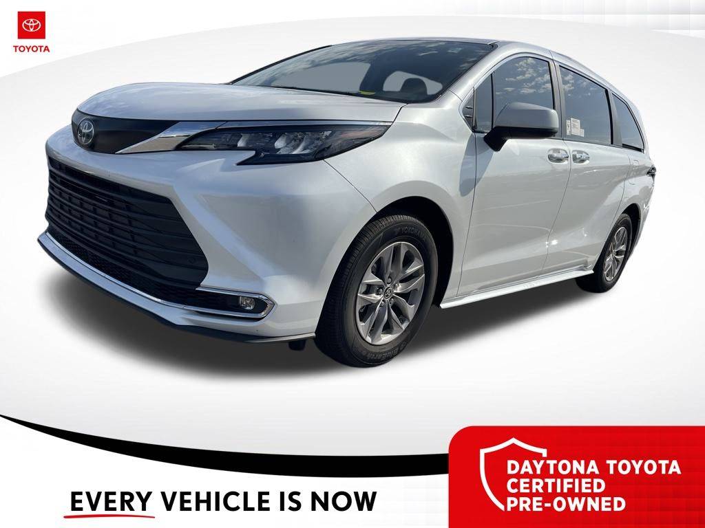 2024 Toyota Sienna XLE — Minivan — 11,999 mi — Daytona Beach, FL