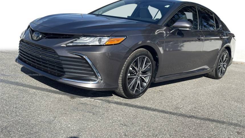 2021 Toyota Camry XLE — Sedan — 74,109 mi — Daytona Beach, FL