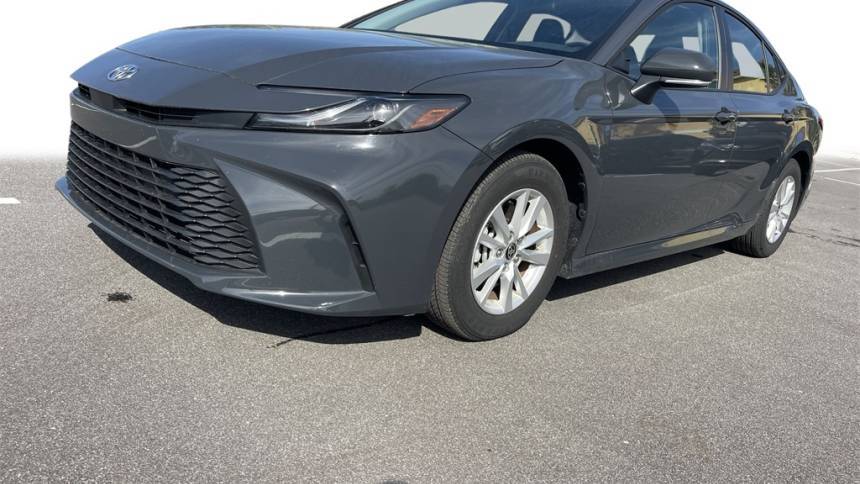 2025 Toyota Camry LE — Sedan — 10,240 mi — Daytona Beach, FL