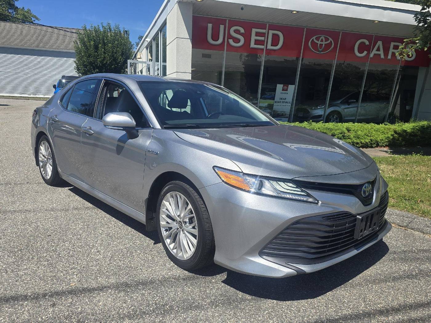 2020 Toyota Camry Hybrid XLE — Sedan — 73,229 mi — Torrington, CT