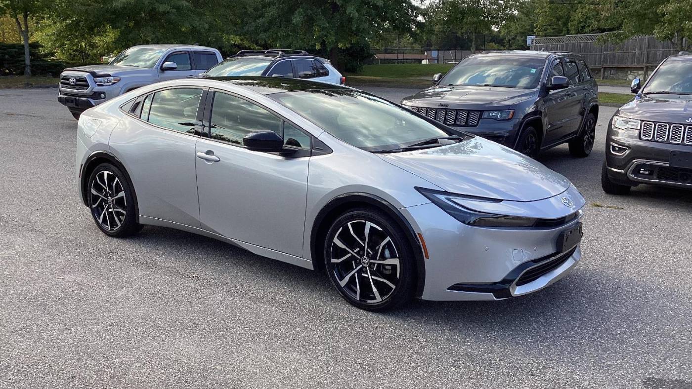 2023 Toyota Prius Prime XSE — Hatchback — 6,816 mi — Torrington, CT