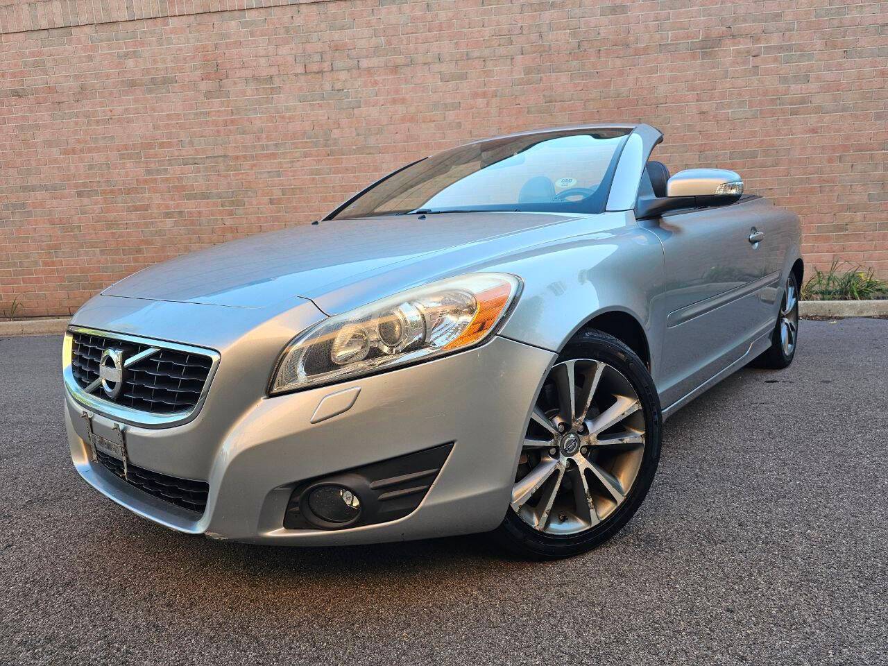 2011 Volvo C70 T5 — Convertible — 77,281 mi — Roselle, IL