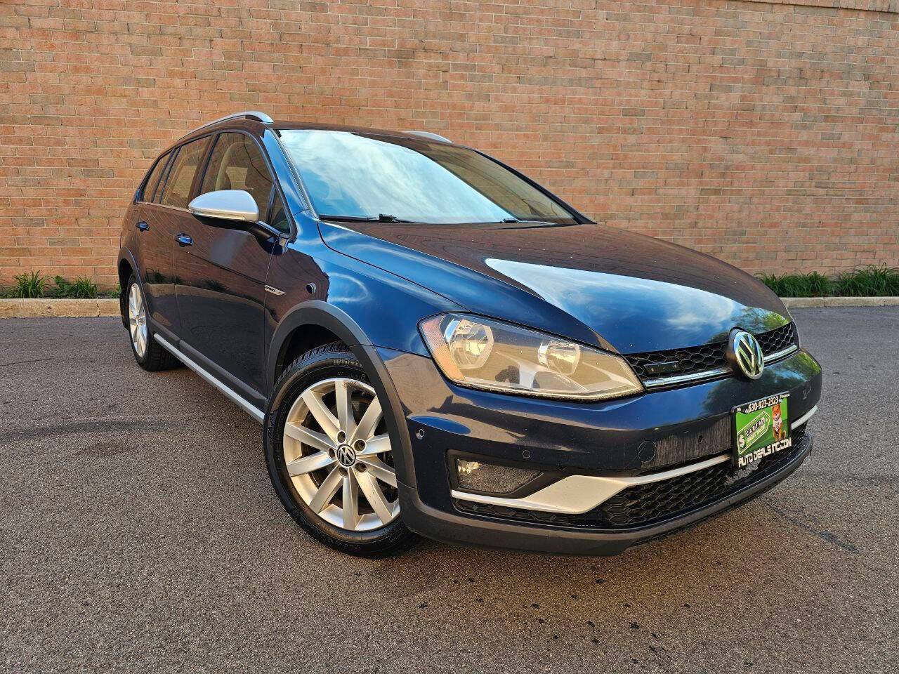 2017 Volkswagen Golf Alltrack SE — Wagon — 257,950 mi — Roselle, IL